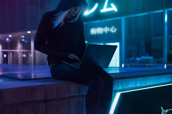 Razer Blade Stealth 13 Gaming - 13.3" FHD 120Hz, 4GB GeForce GTX 1650Ti Max-Q, Core™ i7-1165G7, 16GB RAM, 512GB SSD, Windows 10 Home - Black - Image 7